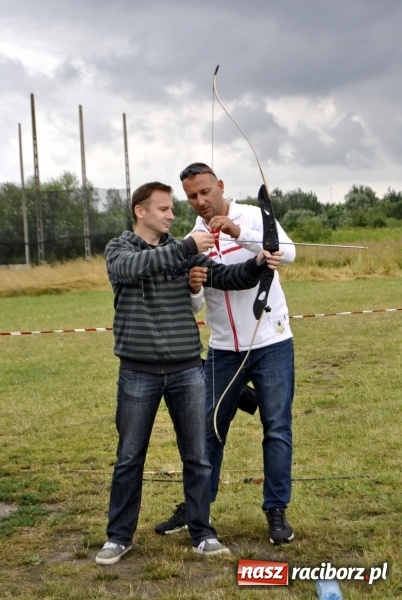 Zdjęcie w galerii na portalu naszraciborz.pl: Rafakowcy próbowali raftingu sportowego w Krakowie wiadomości z regionu