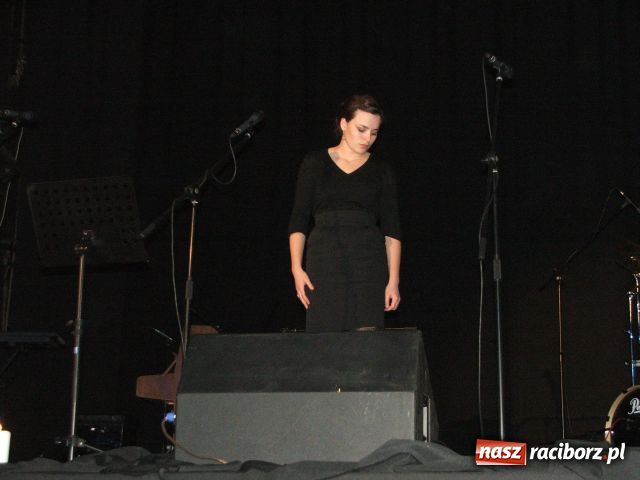 Zdjęcie w galerii na portalu naszraciborz.pl: Nastrojowo, poetycko, zaduszkowo…  wiadomości z regionu