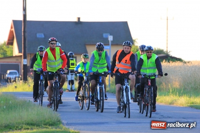 Zdjęcie w galerii na portalu naszraciborz.pl: Ruszyła XI Rowerowa Pielgrzymka z Lubomi na Jasną Górę wiadomości z regionu