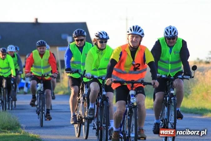 Zdjęcie w galerii na portalu naszraciborz.pl: Ruszyła XI Rowerowa Pielgrzymka z Lubomi na Jasną Górę wiadomości z regionu