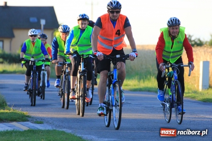 Zdjęcie w galerii na portalu naszraciborz.pl: Ruszyła XI Rowerowa Pielgrzymka z Lubomi na Jasną Górę wiadomości z regionu