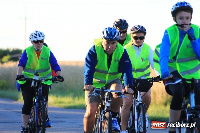 Zdjęcie w galerii na portalu naszraciborz.pl: Ruszyła XI Rowerowa Pielgrzymka z Lubomi na Jasną Górę wiadomości z regionu