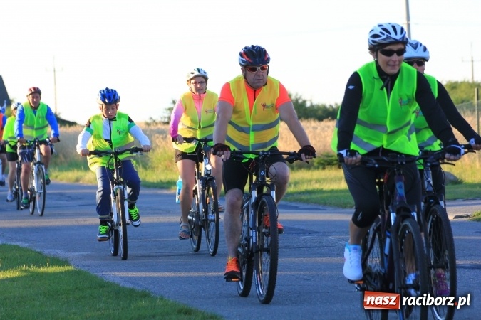 Zdjęcie w galerii na portalu naszraciborz.pl: Ruszyła XI Rowerowa Pielgrzymka z Lubomi na Jasną Górę wiadomości z regionu
