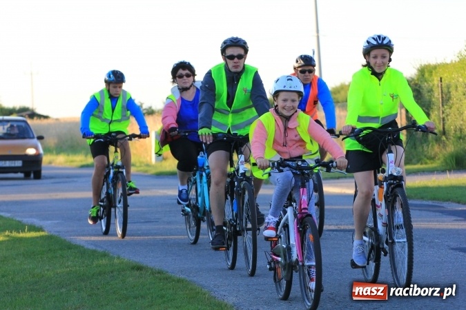 Zdjęcie w galerii na portalu naszraciborz.pl: Ruszyła XI Rowerowa Pielgrzymka z Lubomi na Jasną Górę wiadomości z regionu