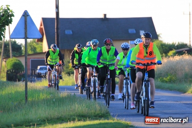 Zdjęcie w galerii na portalu naszraciborz.pl: Ruszyła XI Rowerowa Pielgrzymka z Lubomi na Jasną Górę wiadomości z regionu
