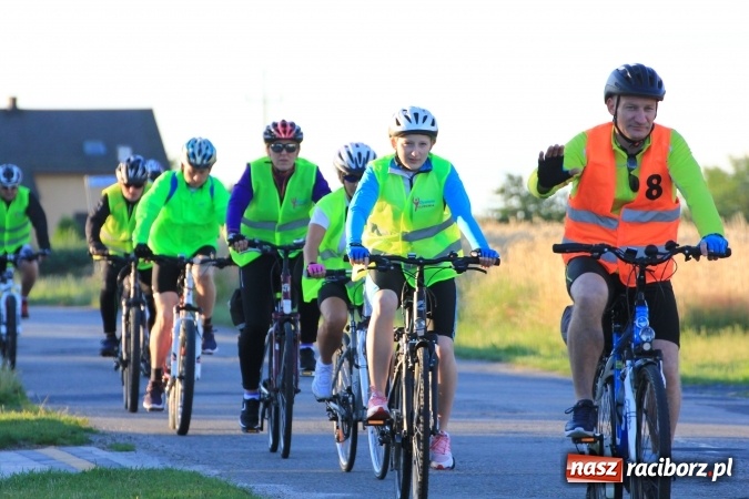 Zdjęcie w galerii na portalu naszraciborz.pl: Ruszyła XI Rowerowa Pielgrzymka z Lubomi na Jasną Górę wiadomości z regionu