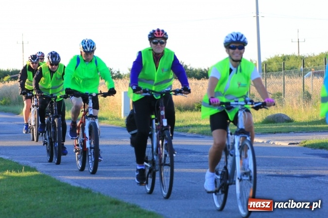 Zdjęcie w galerii na portalu naszraciborz.pl: Ruszyła XI Rowerowa Pielgrzymka z Lubomi na Jasną Górę wiadomości z regionu