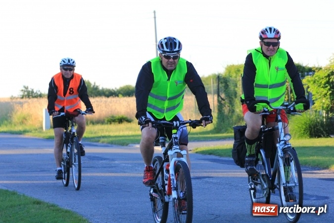 Zdjęcie w galerii na portalu naszraciborz.pl: Ruszyła XI Rowerowa Pielgrzymka z Lubomi na Jasną Górę wiadomości z regionu