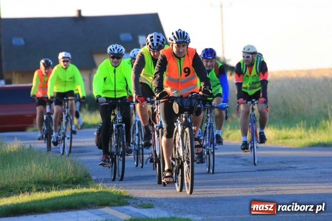 Zdjęcie w galerii na portalu naszraciborz.pl: Ruszyła XI Rowerowa Pielgrzymka z Lubomi na Jasną Górę wiadomości z regionu