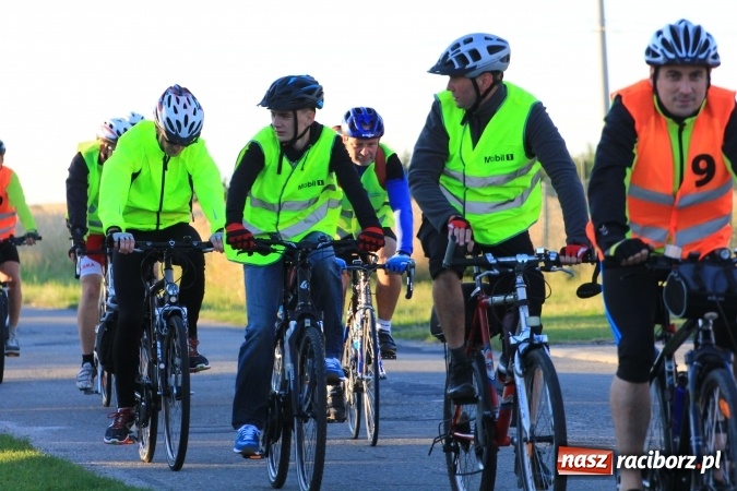 Zdjęcie w galerii na portalu naszraciborz.pl: Ruszyła XI Rowerowa Pielgrzymka z Lubomi na Jasną Górę wiadomości z regionu