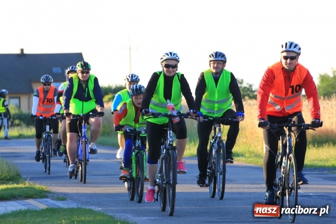 Zdjęcie w galerii na portalu naszraciborz.pl: Ruszyła XI Rowerowa Pielgrzymka z Lubomi na Jasną Górę wiadomości z regionu