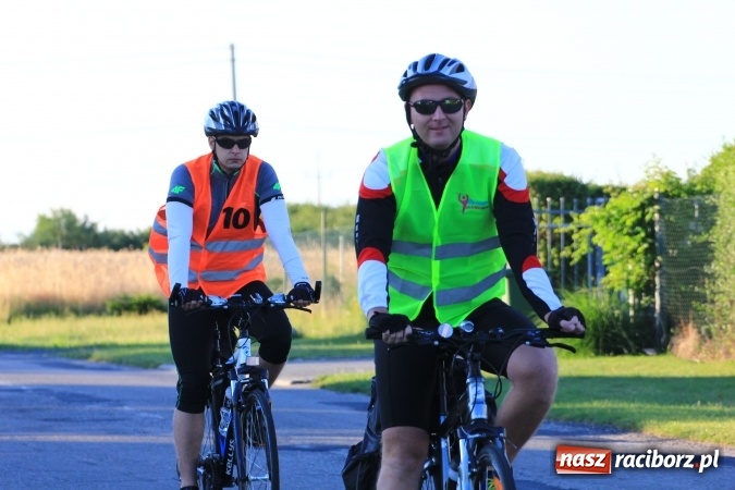 Zdjęcie w galerii na portalu naszraciborz.pl: Ruszyła XI Rowerowa Pielgrzymka z Lubomi na Jasną Górę wiadomości z regionu