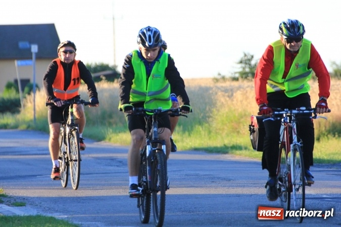 Zdjęcie w galerii na portalu naszraciborz.pl: Ruszyła XI Rowerowa Pielgrzymka z Lubomi na Jasną Górę wiadomości z regionu