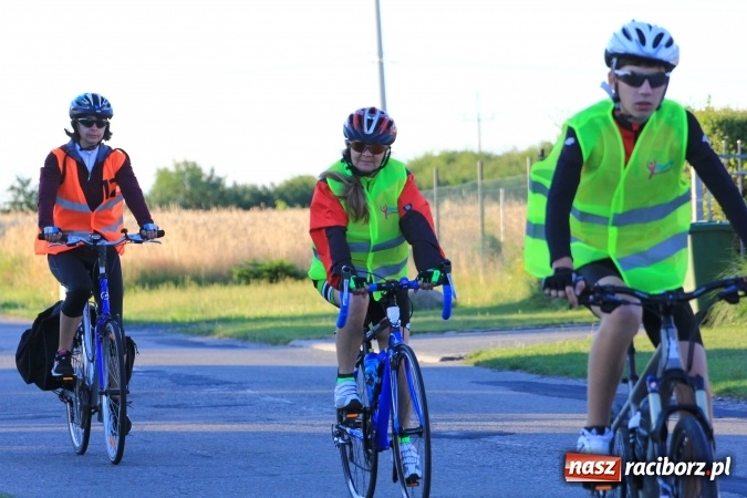 Zdjęcie w galerii na portalu naszraciborz.pl: Ruszyła XI Rowerowa Pielgrzymka z Lubomi na Jasną Górę wiadomości z regionu