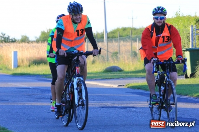 Zdjęcie w galerii na portalu naszraciborz.pl: Ruszyła XI Rowerowa Pielgrzymka z Lubomi na Jasną Górę wiadomości z regionu