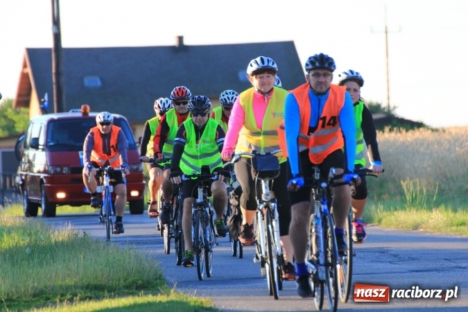 Zdjęcie w galerii na portalu naszraciborz.pl: Ruszyła XI Rowerowa Pielgrzymka z Lubomi na Jasną Górę wiadomości z regionu