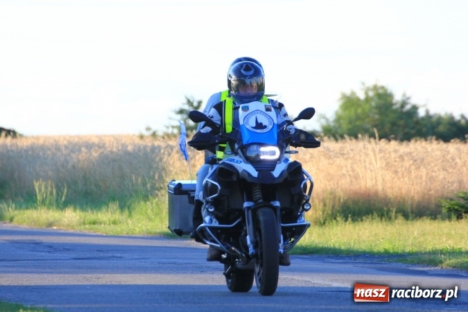 Zdjęcie w galerii na portalu naszraciborz.pl: Ruszyła XI Rowerowa Pielgrzymka z Lubomi na Jasną Górę wiadomości z regionu