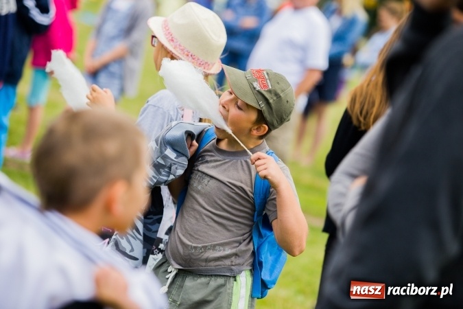 Zdjęcie w galerii na portalu naszraciborz.pl: Piknik z policją przy klubie osiedlowym M5 wiadomości z regionu