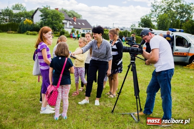 Zdjęcie w galerii na portalu naszraciborz.pl: Piknik z policją przy klubie osiedlowym M5 wiadomości z regionu