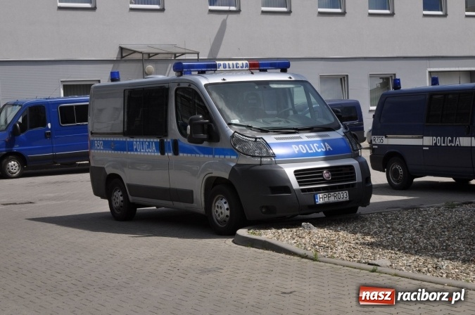 Zdjęcie w galerii na portalu naszraciborz.pl: Dzieci z Sudoła trafiły na policję. W ramach wycieczki... wiadomości z regionu