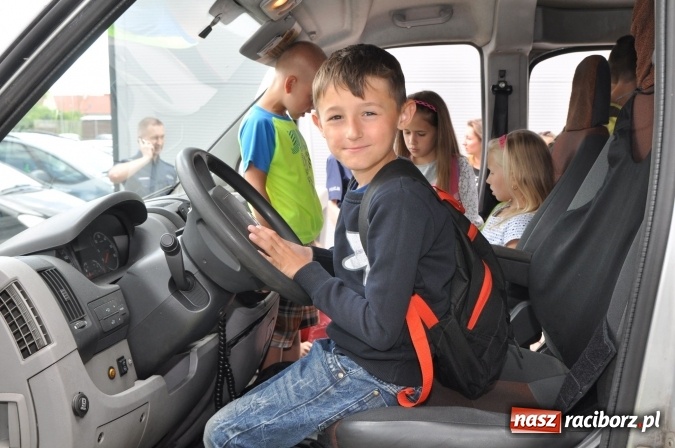 Zdjęcie w galerii na portalu naszraciborz.pl: Dzieci z Sudoła trafiły na policję. W ramach wycieczki... wiadomości z regionu