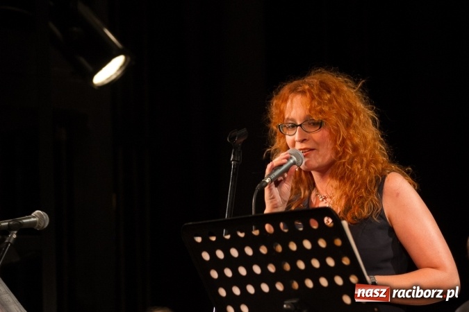 Zdjęcie w galerii na portalu naszraciborz.pl: Lipcowe jazzowanie w Strzesze. Grupa Bez Nazwy zagrała ku pamięci swojego gitarzysty, Jana Plocha  wiadomości z regionu