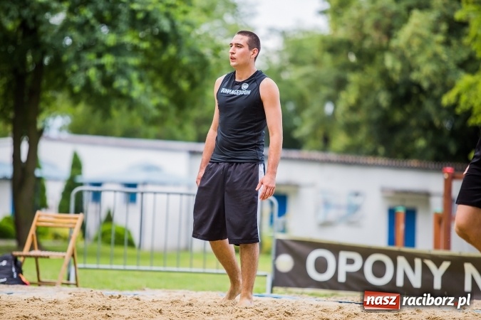 Zdjęcie w galerii na portalu naszraciborz.pl: Mistrzostwa Raciborza w siatkówce plażowej OPEN wiadomości z regionu