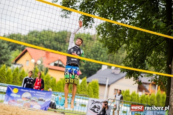 Zdjęcie w galerii na portalu naszraciborz.pl: Mistrzostwa Raciborza w siatkówce plażowej OPEN wiadomości z regionu