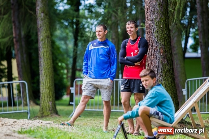 Zdjęcie w galerii na portalu naszraciborz.pl: Mistrzostwa Raciborza w siatkówce plażowej OPEN wiadomości z regionu