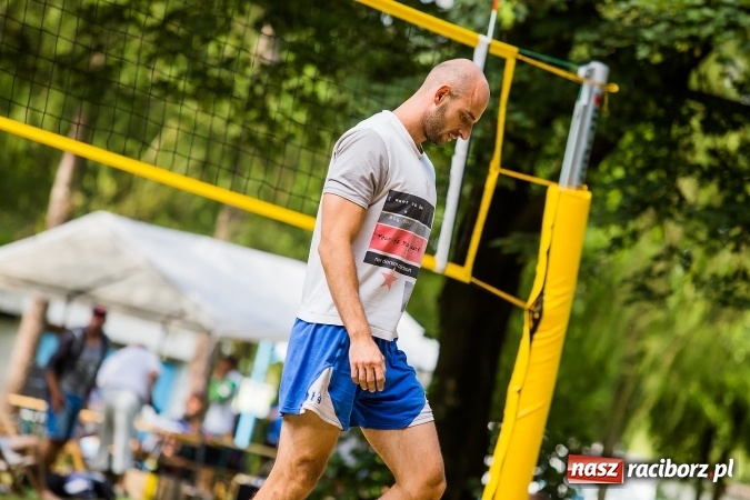 Zdjęcie w galerii na portalu naszraciborz.pl: Mistrzostwa Raciborza w siatkówce plażowej OPEN wiadomości z regionu