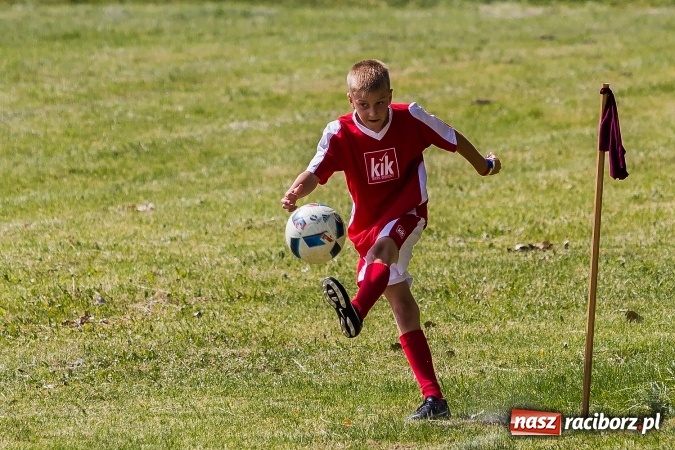 Zdjęcie w galerii na portalu naszraciborz.pl: Rodzice kontra dzieci - doroczny mecz w Bojanowie wiadomości z regionu