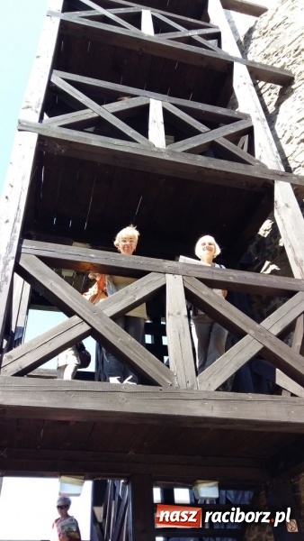 Zdjęcie w galerii na portalu naszraciborz.pl: Wycieczki z Klubem Przyjaciół Biblioteki na Ostrogu - klubowicze odwiedzili Prudnik wiadomości z regionu