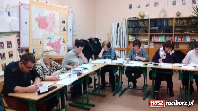 Zdjęcie w galerii na portalu naszraciborz.pl: Kursy językowe dla uczestników projektu Rozwiń Skrzydła  wiadomości z regionu