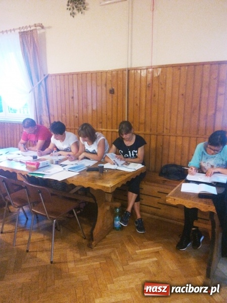 Zdjęcie w galerii na portalu naszraciborz.pl: Kursy językowe dla uczestników projektu Rozwiń Skrzydła  wiadomości z regionu
