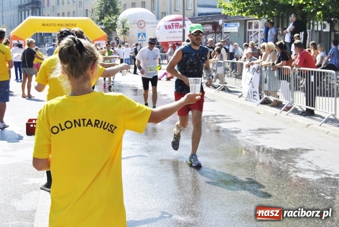 Zdjęcie w galerii na portalu naszraciborz.pl: Zostań wolontariuszem II Rafako Półmaratonu Racibórz  wiadomości z regionu