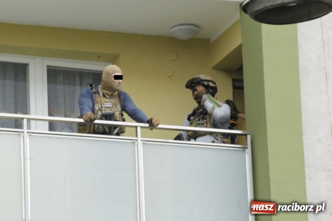 Zdjęcie w galerii na portalu naszraciborz.pl: Mamy komunikat Prokuratury Krajowej w sprawie wydarzeń z Raciborza. Zarzuty dla żołnierzy i policjantów należących do grupy przestępczej z południa Polski wiadomości z regionu