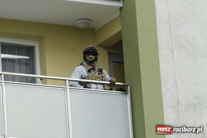 Zdjęcie w galerii na portalu naszraciborz.pl: Mamy komunikat Prokuratury Krajowej w sprawie wydarzeń z Raciborza. Zarzuty dla żołnierzy i policjantów należących do grupy przestępczej z południa Polski wiadomości z regionu