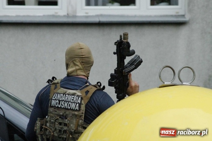 Zdjęcie w galerii na portalu naszraciborz.pl: Mamy komunikat Prokuratury Krajowej w sprawie wydarzeń z Raciborza. Zarzuty dla żołnierzy i policjantów należących do grupy przestępczej z południa Polski wiadomości z regionu