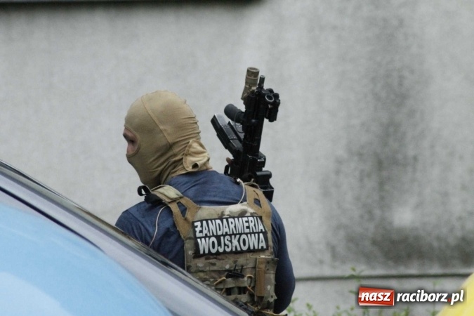 Zdjęcie w galerii na portalu naszraciborz.pl: Mamy komunikat Prokuratury Krajowej w sprawie wydarzeń z Raciborza. Zarzuty dla żołnierzy i policjantów należących do grupy przestępczej z południa Polski wiadomości z regionu