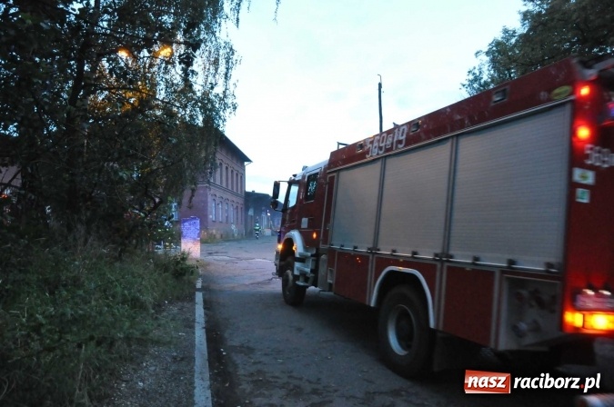 Zdjęcie w galerii na portalu naszraciborz.pl: Przy Kolejowej strażacy uratowali mienie wartości miliona złotych  wiadomości z regionu