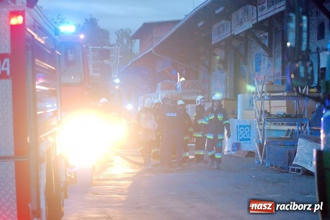 Zdjęcie w galerii na portalu naszraciborz.pl: Przy Kolejowej strażacy uratowali mienie wartości miliona złotych  wiadomości z regionu