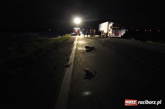 Zdjęcie w galerii na portalu naszraciborz.pl: DK 78 Chałupki-Olza: seat uderzył w TIR-a FOTO wiadomości z regionu