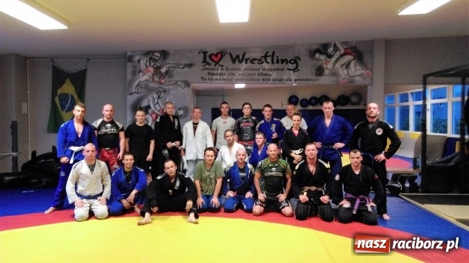 Zdjęcie w galerii na portalu naszraciborz.pl: Wakacyjne sparingi Łamatorów wiadomości z regionu