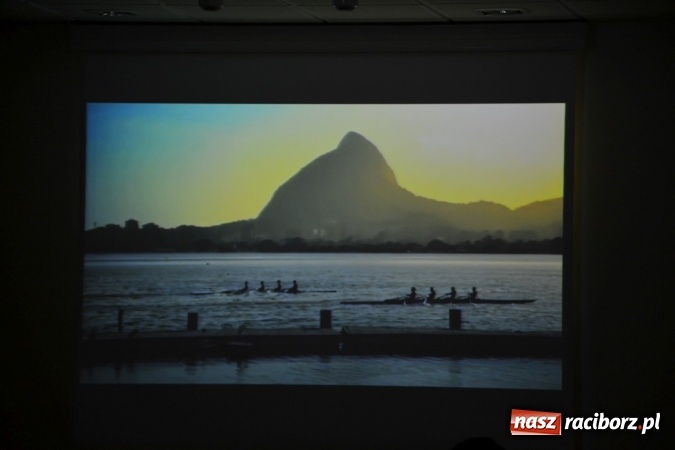 Zdjęcie w galerii na portalu naszraciborz.pl: Plakat Olimpijski - otwarcie wystawy na Zamku Piastowskim  wiadomości z regionu