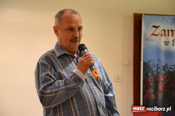 Zdjęcie w galerii na portalu naszraciborz.pl: Plakat Olimpijski - otwarcie wystawy na Zamku Piastowskim  wiadomości z regionu