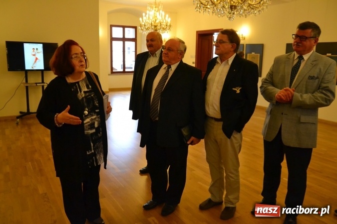 Zdjęcie w galerii na portalu naszraciborz.pl: Plakat Olimpijski - otwarcie wystawy na Zamku Piastowskim  wiadomości z regionu