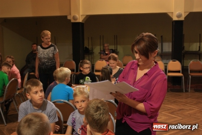 Zdjęcie w galerii na portalu naszraciborz.pl: Wakacyjny czwartek w krzanowickim domu kultury  wiadomości z regionu