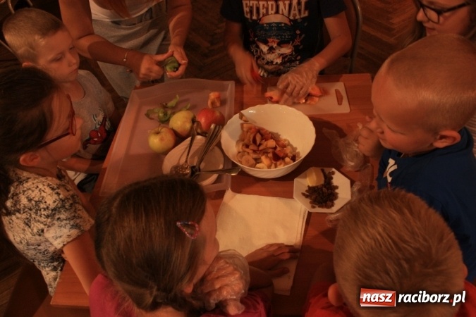 Zdjęcie w galerii na portalu naszraciborz.pl: Wakacyjny czwartek w krzanowickim domu kultury  wiadomości z regionu