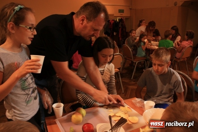 Zdjęcie w galerii na portalu naszraciborz.pl: Wakacyjny czwartek w krzanowickim domu kultury  wiadomości z regionu