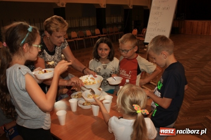 Zdjęcie w galerii na portalu naszraciborz.pl: Wakacyjny czwartek w krzanowickim domu kultury  wiadomości z regionu